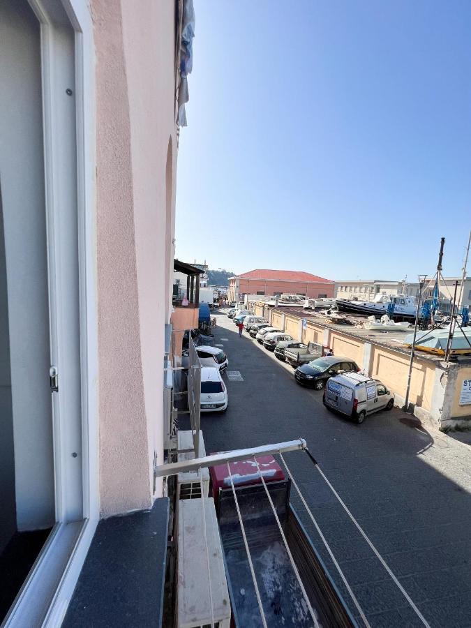 B & B Marina Procida Exterior foto